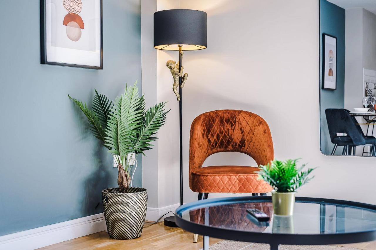 Host & - Duke Street Abode