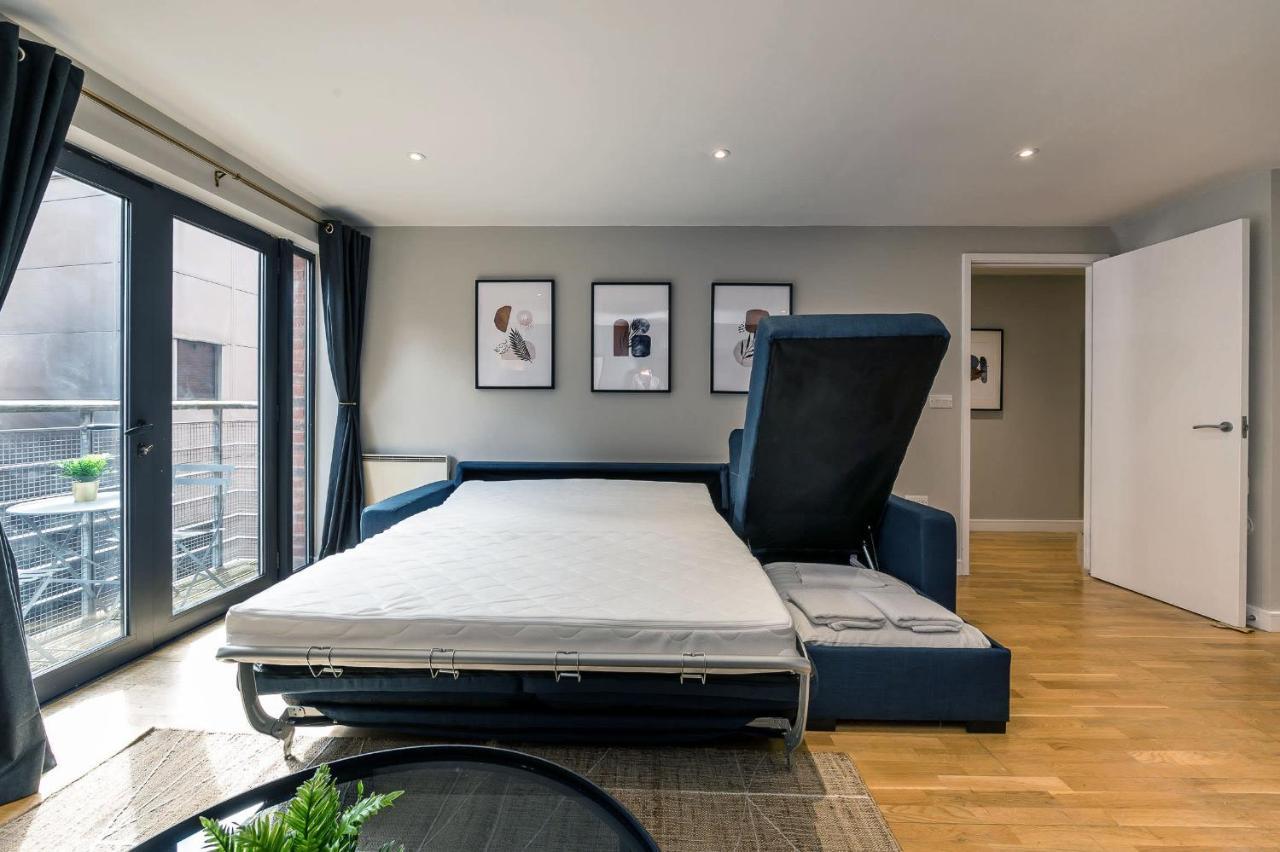 Host & - Duke Street Abode